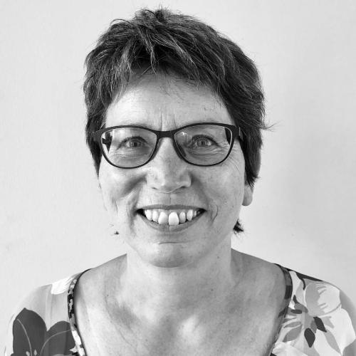 Man sieht die Singlehrerin Brigitte Gabriel.